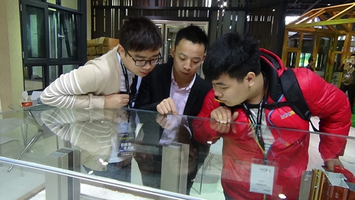 【聚焦門博會(huì)】 富軒門窗再次給力，接受觀眾“檢閱”