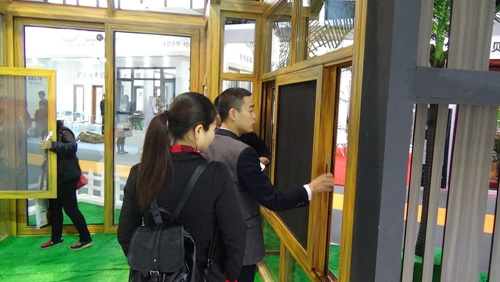 【聚焦門博會(huì)】 富軒門窗再次給力，接受觀眾“檢閱”